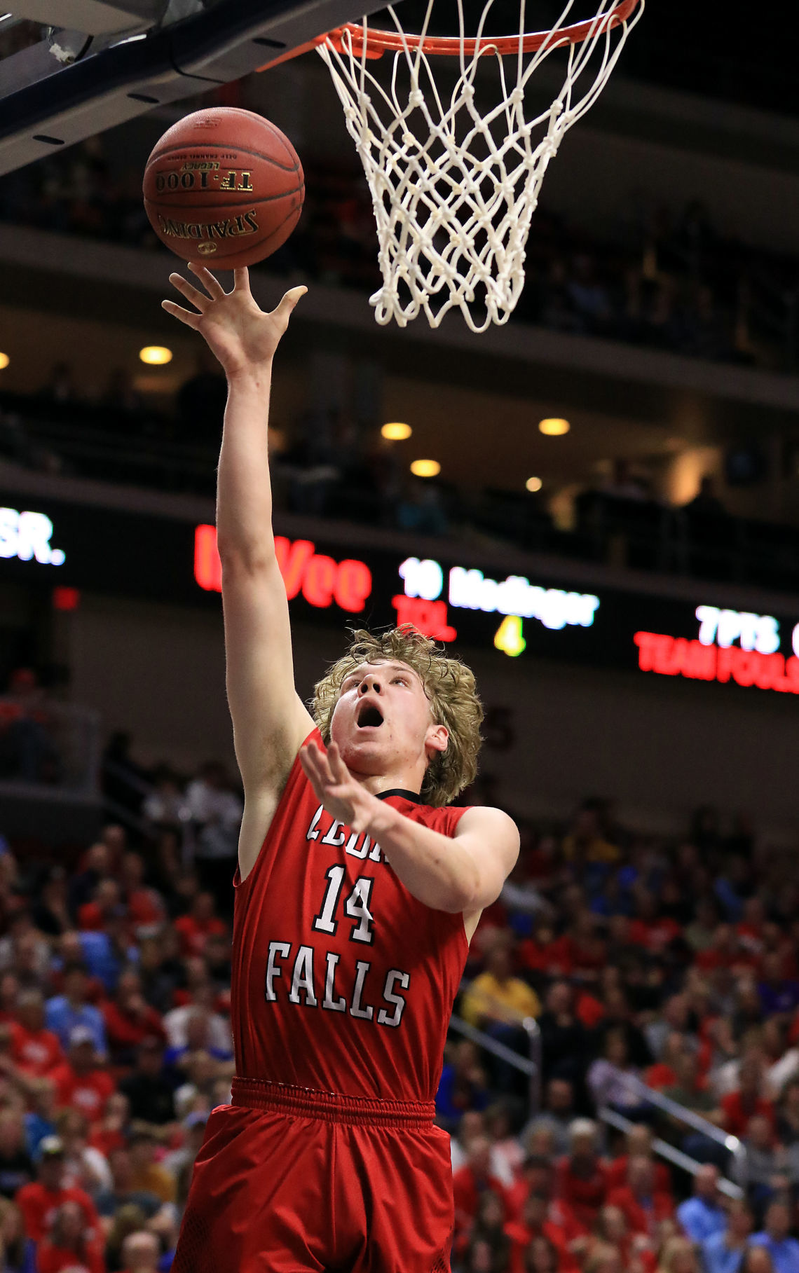 030819-CedarFalls-DubuqueSenior-007